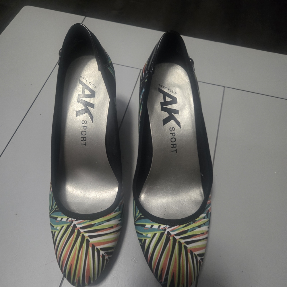 Anne Klein Tropical Print Heels